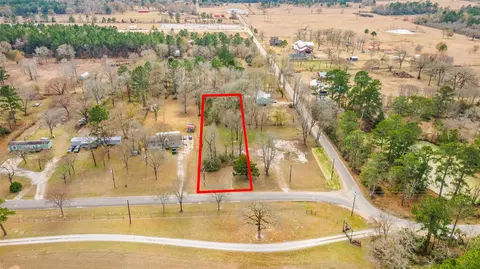 4 Catechis Rd, Huntsville, TX 77320