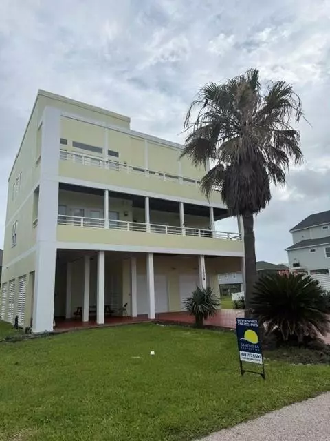 23008 Verano Dr, Galveston, TX 77554