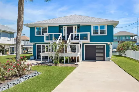 21915 Guadalupe Dr, Galveston, TX 77554