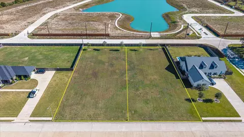 3121 E Tower Cir, Santa Fe, TX 77517