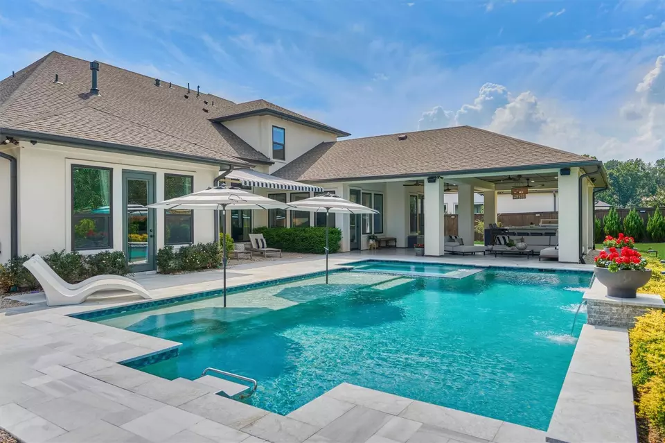 Exterior - 2017 Bennet Ln, Conroe, TX 77384 photo 8 of 10