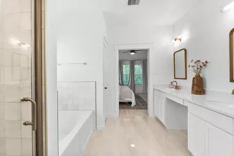 Bath - 12164 Maverick Dr, Willis, TX 77378 photo 6 of 6