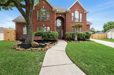 20423 Forest Dr, Spring, TX 77388