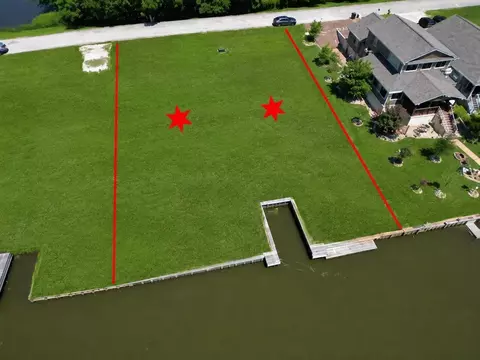 94 Wildwood Lake Dr, Huntsville, TX 77340