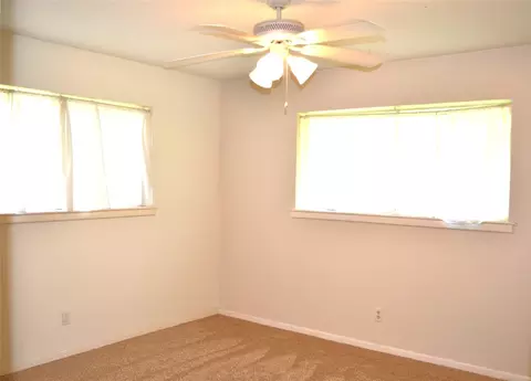 Bedroom - 101 Summit Dr, Conroe, TX 77303 photo 3 of 4