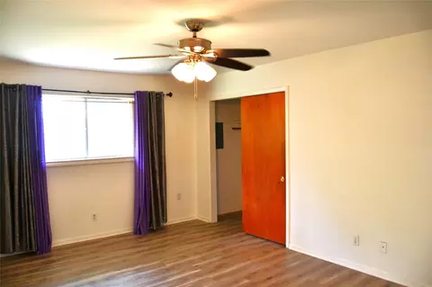 Bedroom - 101 Summit Dr, Conroe, TX 77303 photo 4 of 4