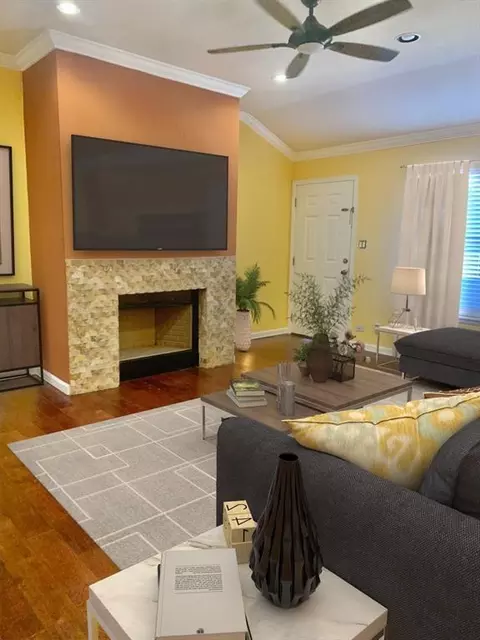 10202 Forum Park 86, Houston, TX 77036