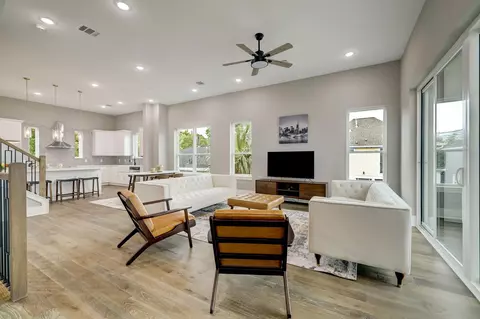1411 W 23rd St, Houston, TX 77008