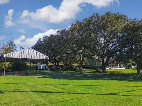 14721 N Fm 1663, Winnie, TX 77665
