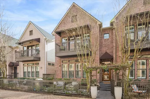 38 Riva Row, The Woodlands, TX 77380