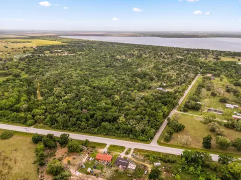 161 County Road 508, Brazoria, TX 77422