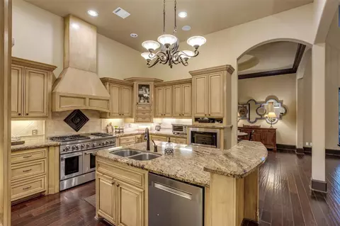 Kitchen - 6702 Star Ledge Ct, Spring, TX 77389 photo 2 of 3