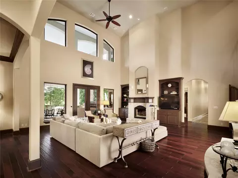 Living - 6702 Star Ledge Ct, Spring, TX 77389 photo 2 of 4