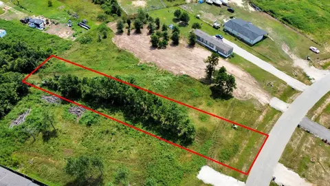 882 Road 5606, Cleveland, TX 77327