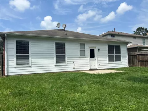 Exterior - 24227 Pinecreek Pt, Spring, TX 77373 photo 3 of 4