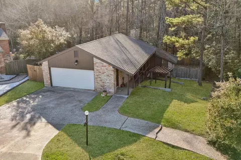 24617 Camwood Rd, Huntsville, TX 77320