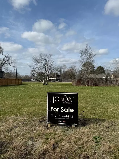 4909 Paula St, Houston, TX 77033