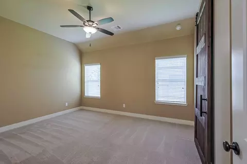 Bedroom - 515 Mill Creek Rd, Pinehurst, TX 77362 photo 3 of 5