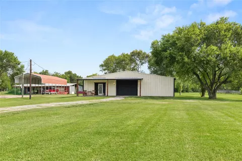 11703 N H St, La Porte, TX 77571