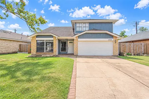 12027 Huntington Park Dr, Houston, TX 77099