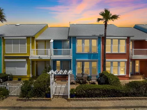 8416 Seawall Blvd #5, Galveston, TX 77554
