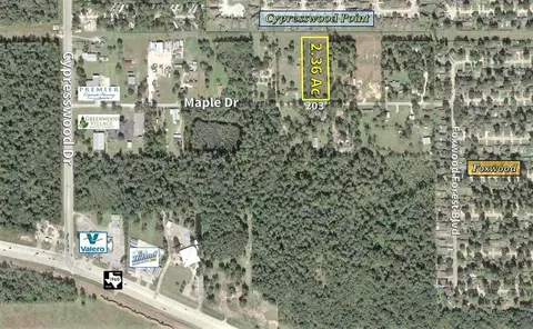 6711 Maple Dr, Humble, TX 77338