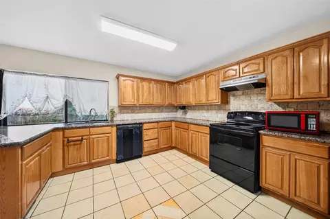 Kitchen - 22702 Melham Ln, Spring, TX 77373 photo 3 of 4