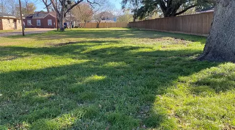 0 Wipprecht St, Houston, TX 77026