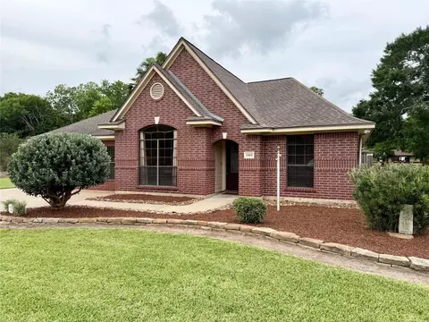 1503 Avenue H, Danbury, TX 77534
