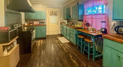 Kitchen - 841 S Loop 497, Brenham, TX 77833 photo 3 of 3