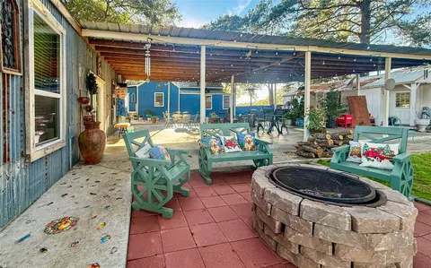 Exterior - 841 S Loop 497, Brenham, TX 77833 photo 4 of 4