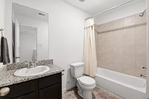 Bath - 9819 Emerald Stone Way, Conroe, TX 77306 photo 2 of 3