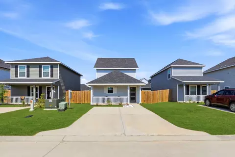 Exterior - 9819 Emerald Stone Way, Conroe, TX 77306 photo 3 of 9