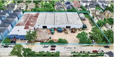944 Fisher St, Houston, TX 77018