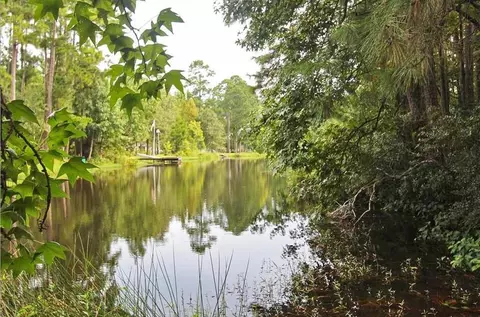 2 Artesian Way, New Caney, TX 77357