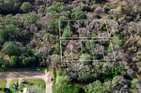 02 Baker St, Hempstead, TX 77445