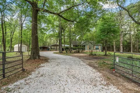 27311 Decker Woods Dr, Magnolia, TX 77354