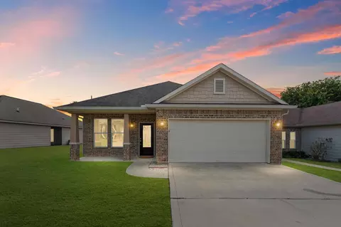 146 Snug Harbor Dr, Montgomery, TX 77356