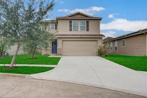 14114 Mystic Shores Ln, Houston, TX 77048