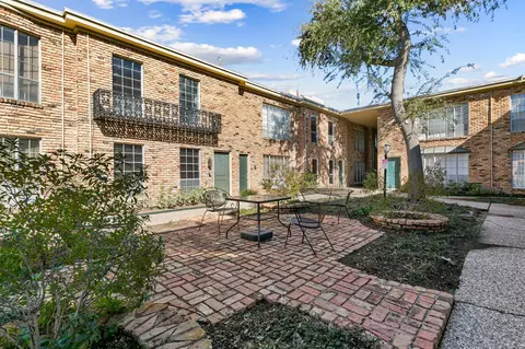 2503 Mccue Rd #36, Houston, TX 77056