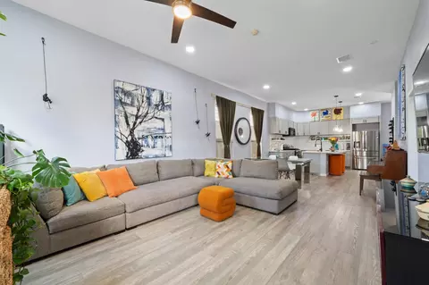 5005 Brady St, Houston, TX 77011