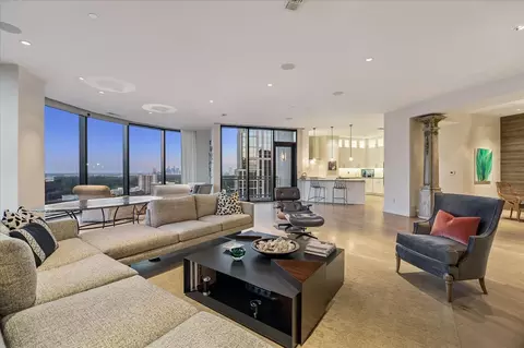 1409 Post Oak Blvd #2202, Houston, TX 77056