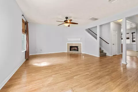 Living - 607 Travis St #5, Webster, TX 77598 photo 1 of 5