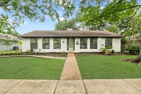 5510 Braesvalley Dr, Houston, TX 77096