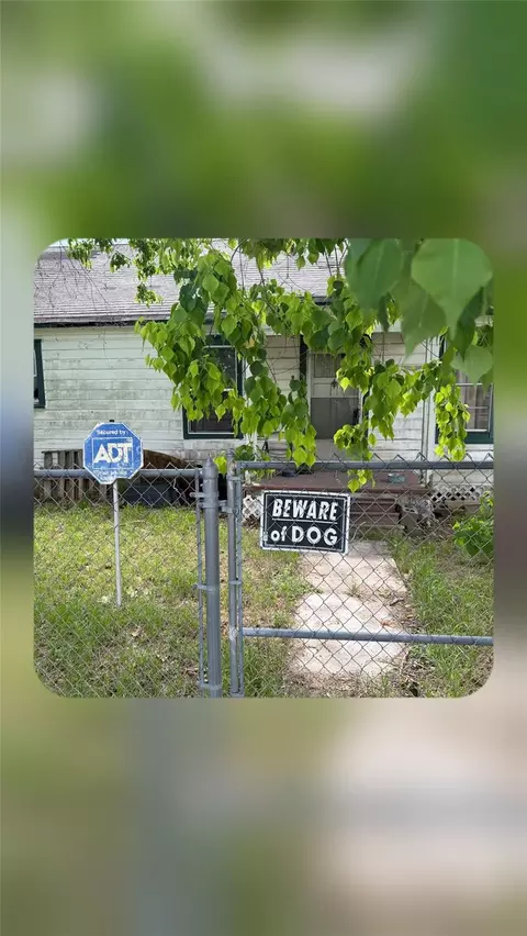 9802 Freestone, Houston, TX 77034