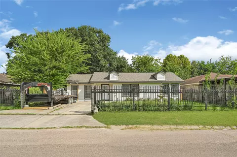 1114 Maroby St, Houston, TX 77017