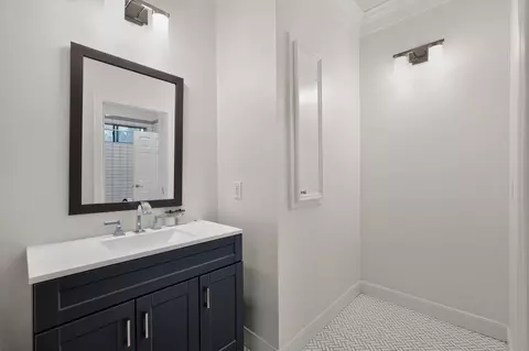 Bath - 59 Florham Park Dr, Spring, TX 77379 photo 6 of 6