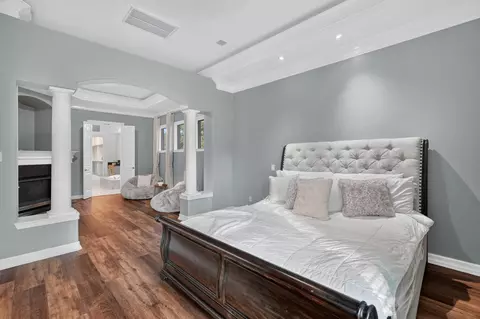 Bedroom - 59 Florham Park Dr, Spring, TX 77379 photo 2 of 7