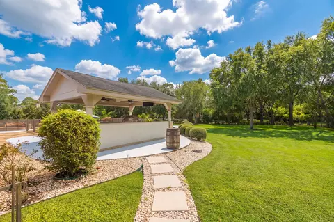 Exterior - 59 Florham Park Dr, Spring, TX 77379 photo 10 of 11