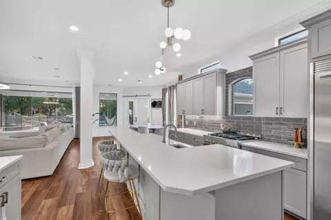Kitchen - 59 Florham Park Dr, Spring, TX 77379 photo 3 of 3